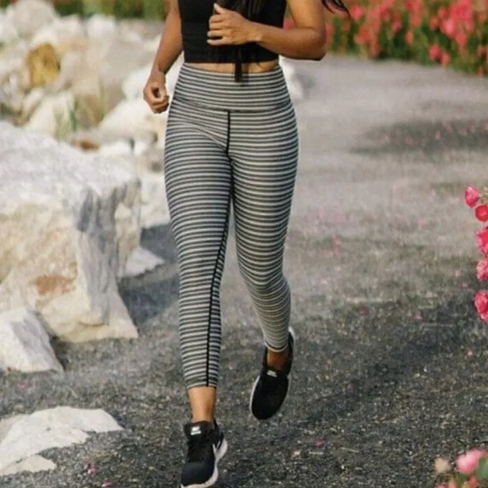 Zyia Active Black White Aztec Adrenaline 7/8 legging